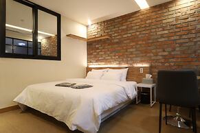 Hotel Kkulbam Stay