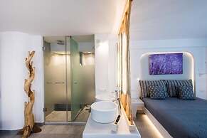 Mina Cozy Studios