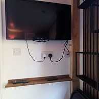 Le Hub Roundhay Sleeps 2 With Garden Room