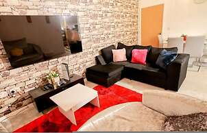 Stylish 2BR Apartment Parking PS5 Wifi