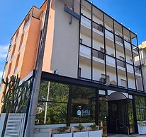 Smile Beach Hotel