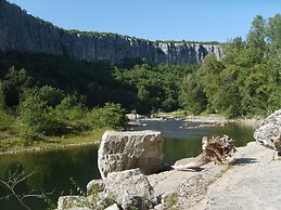 Cozy Couples Cottage in Ardeche