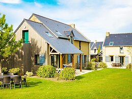 Breton Duplex Cottage Retreat