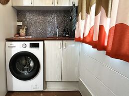 The Tides - 70s Seaside Bungalow
