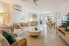 A Calm City Base Cairns CBD