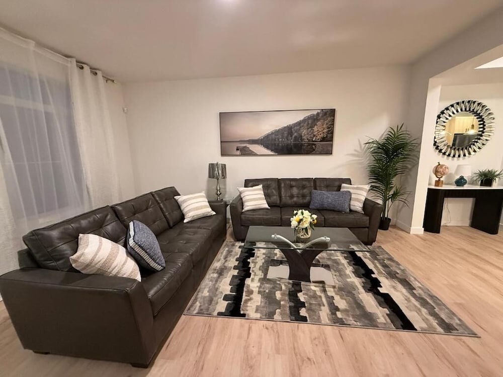 Modern Retreat 3BR 2&half Bath