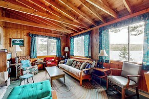 Peaceful 2BR Lakefront Cabin w/ New Dock