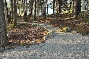 Peaceful 2BR Lakefront Cabin w/ New Dock