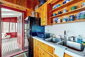 Peaceful 2BR Lakefront Cabin w/ New Dock
