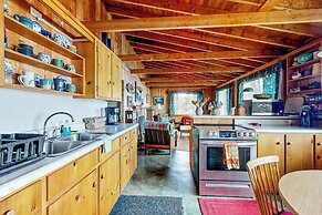 Peaceful 2BR Lakefront Cabin w/ New Dock