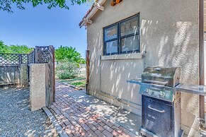 Highly Walkable Area! Charming Roswell Bungalow