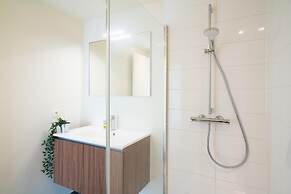Central City Haven for 10 With Terrace