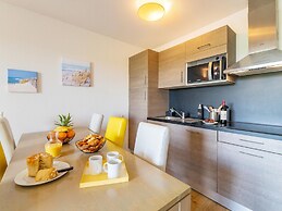 Oceanfront Duplex Retreat in Biscarrosse