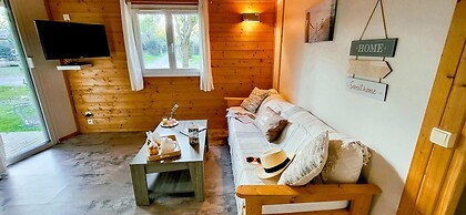 Island Cottage With Pool & Terrace