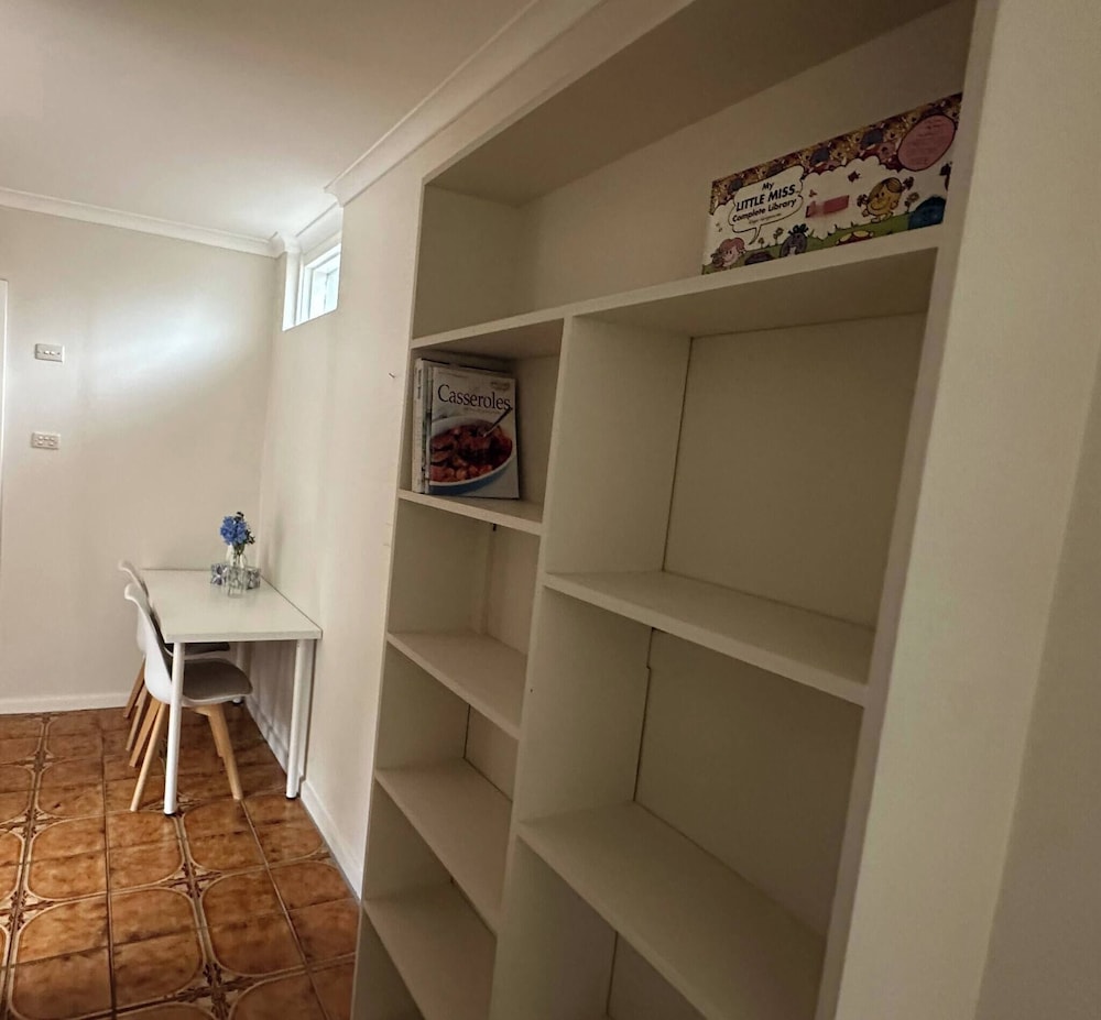 Cozy Curtin- 3 Guests House