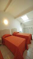 Duplex Apartment Near Maussane-les-alpilles