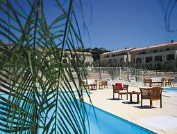 Duplex Apartment Near Maussane-les-alpilles