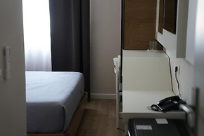 BluePoint Hotel