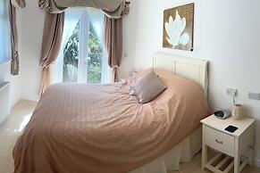 Coastal 1 Bed Flat - Sleeps 2 -patio - Parking