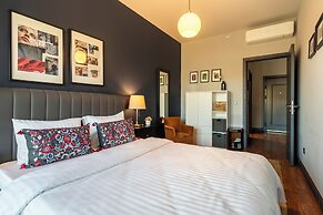 Benesta Centro by GOLDFINCH