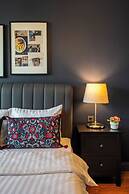 Benesta Centro by GOLDFINCH