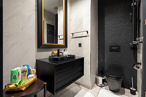 Benesta Centro by GOLDFINCH