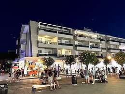 Comfortable Flat With Spacious Terrace