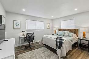 539 Massive 3 Bedroom Sleeps 10!