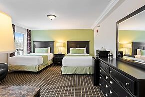 Serene Stay With Amenities & Breakfast bar