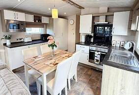 Lillardsedge Apartment Sleeps 6 With Parking