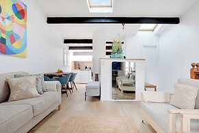Stunning Duplex 1br/4p - Notre-dame Cathedral