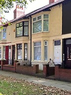 Spacious Home - Sleeps 5 Persons