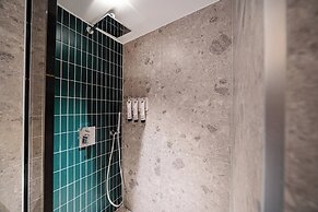 Hotel Code Cheonho
