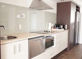 2 Bedroom Beach Frontage Apartment