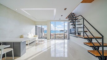 Namhae Glad810 Spa Pool Villa