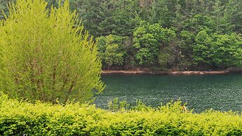 Pocheon La Vie en Rose Pension