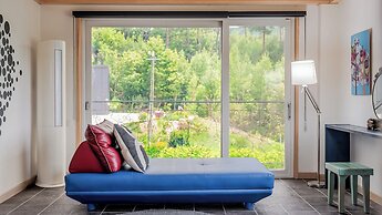 Pocheon La Vie en Rose Pension