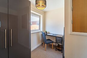 Premium Central House- Sleeps 9 - Garden - Parking