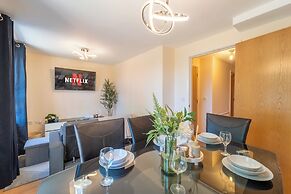 Premium Central House- Sleeps 9 - Garden - Parking