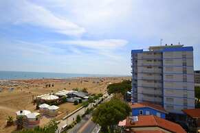 Seafront Flat With Splendid Views From the Terrace
