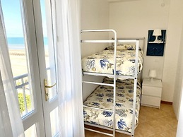 Modern Beachfront Stay With Parking