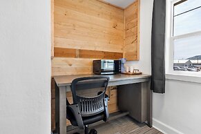 Copper Hill Suites