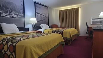 ALGONA INN