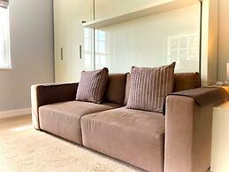 Modern Chester Studio Apartment Central Location