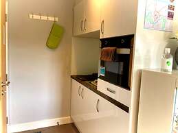 Modern Chester Studio Apartment Central Location