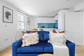 Stylish Soho 1BR Central