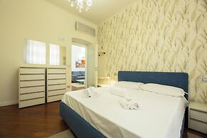 Spacious 3-Bedroom Flat in Central Genoa
