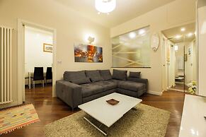 Spacious 3-Bedroom Flat in Central Genoa