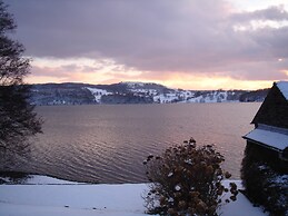 Romantic Boathouse on Lake Windermere