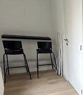 Charming Studio Steps from City Center